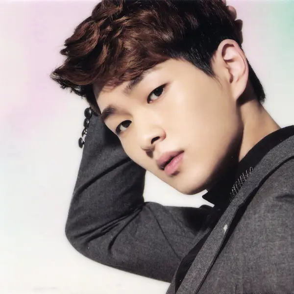 Onew gallery image