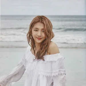 Jeon Jiwoo gallery image