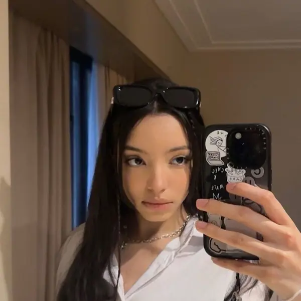 Camila gallery image