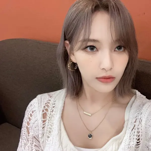 Moon Sua gallery image