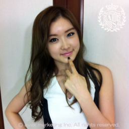 Noh Yiyoung gallery image