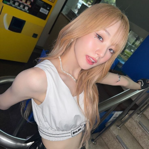 Nana gallery image