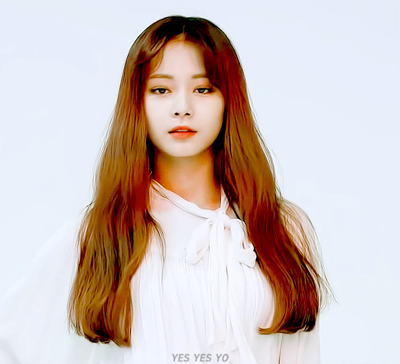 Tzuyu gif