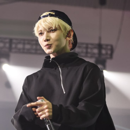 Yeosang gallery image