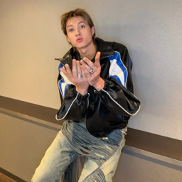 Martin gallery image