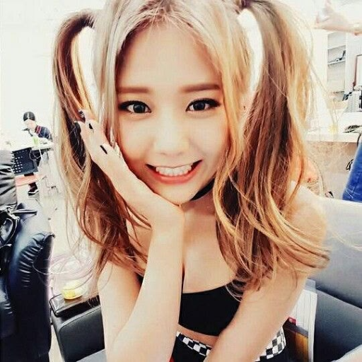 Shin Hyejeong galerijafbeelding