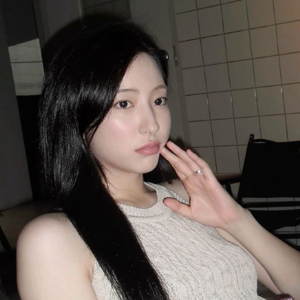 Eunseo gallery image