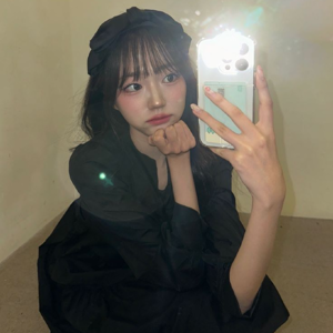 Park ShiOn gallery image