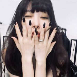 Chungha gallery image