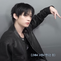 Lee Know gallery image