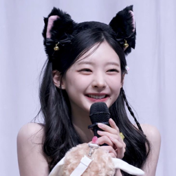 Hyerin gallery image