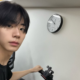 Jeongwoo gallery image