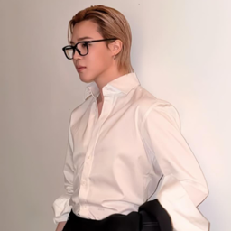 Jimin gallery image
