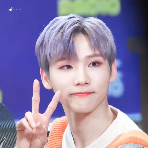 Jeon Woong gallery image