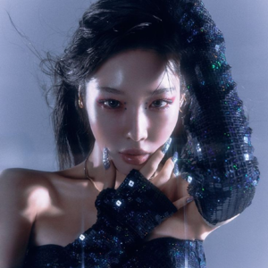 Chungha gallery image