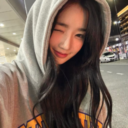 Kim YooYeon gallery image