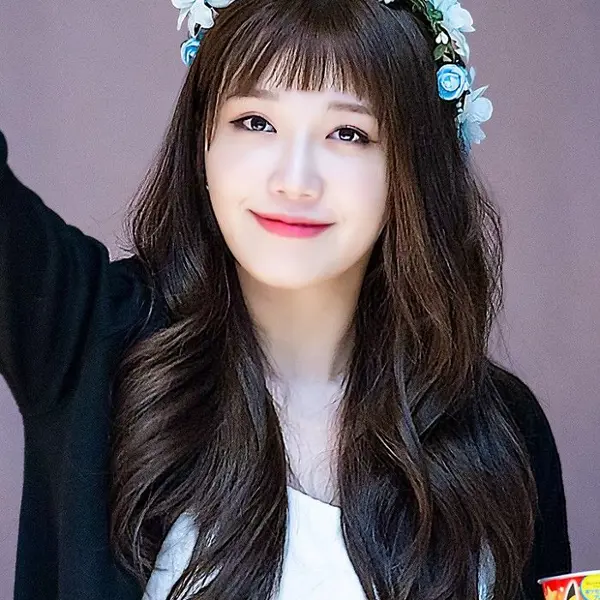 Eunji gallery image