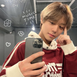 Jihoon gallery image