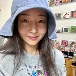 Min Hee Jin gallery image