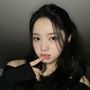 Elisia gallery image