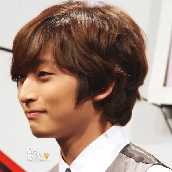 Jinwoon gallery image
