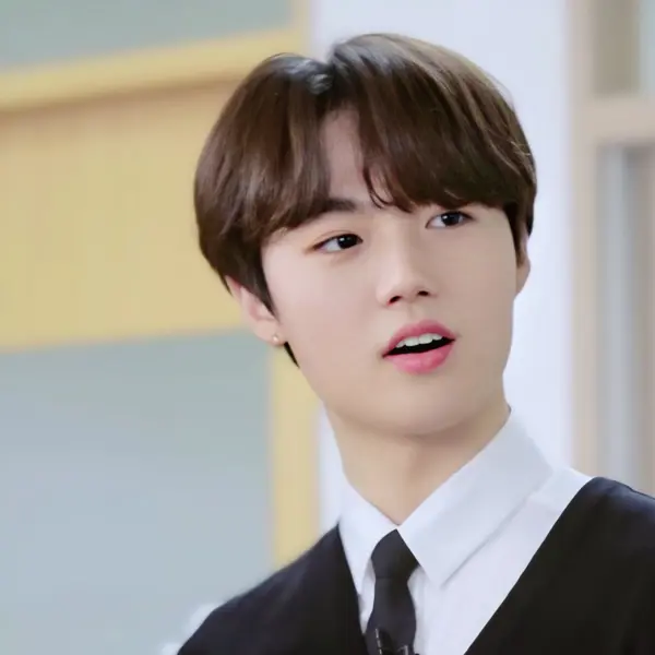 Kim Doyoung gallery image