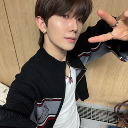 Sungjun gallery image