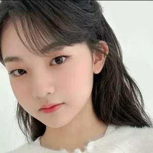 Kwak YeonJi gallery image