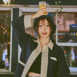 Magenta gallery image