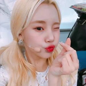 JooE gallery image