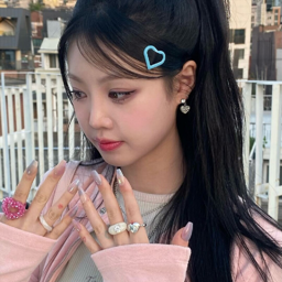 Soojin gallery image