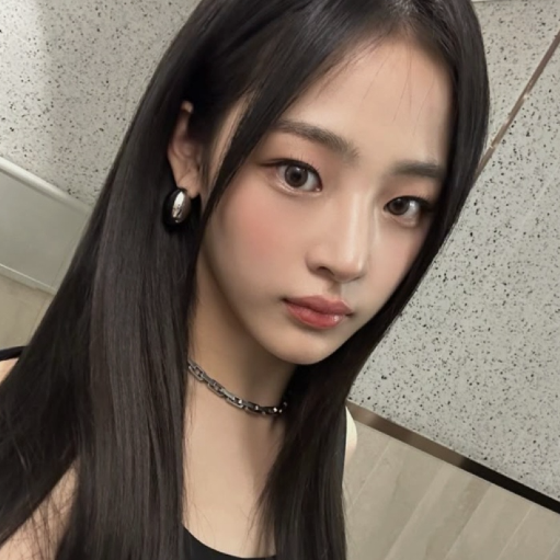 Minji gallery image