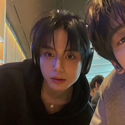 Kim Jiwoong gallery image