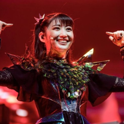 MOMOMETAL gallery image