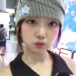 Chaena gallery image