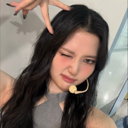 LEE SONGHYUN gallery image