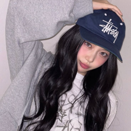 YunSeo gallery image