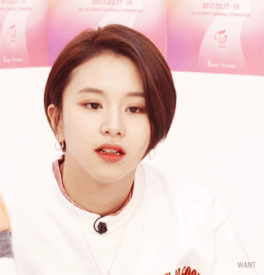 Chaeyoung gif
