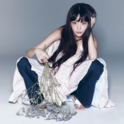 Chungha gallery image