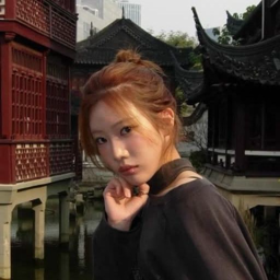 Kim Lip gallery image