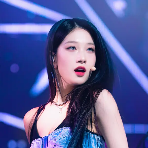 Seoyeon gallery image