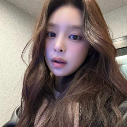 Nahyun gallery image