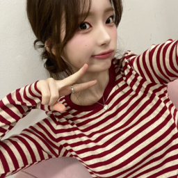 E.JI