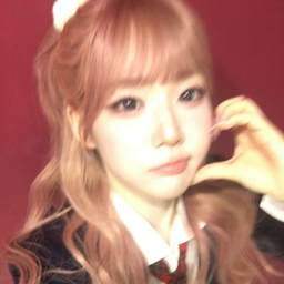 Yoon SeoYeon gallery image