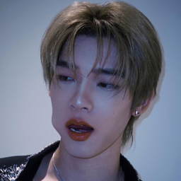 TeeTee gallery image