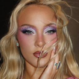 Zara Larsson gallery image