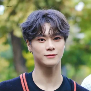 Moon Bin photo