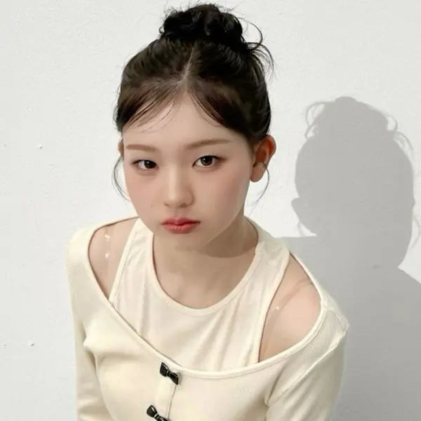 Kwak YeonJi gallery image