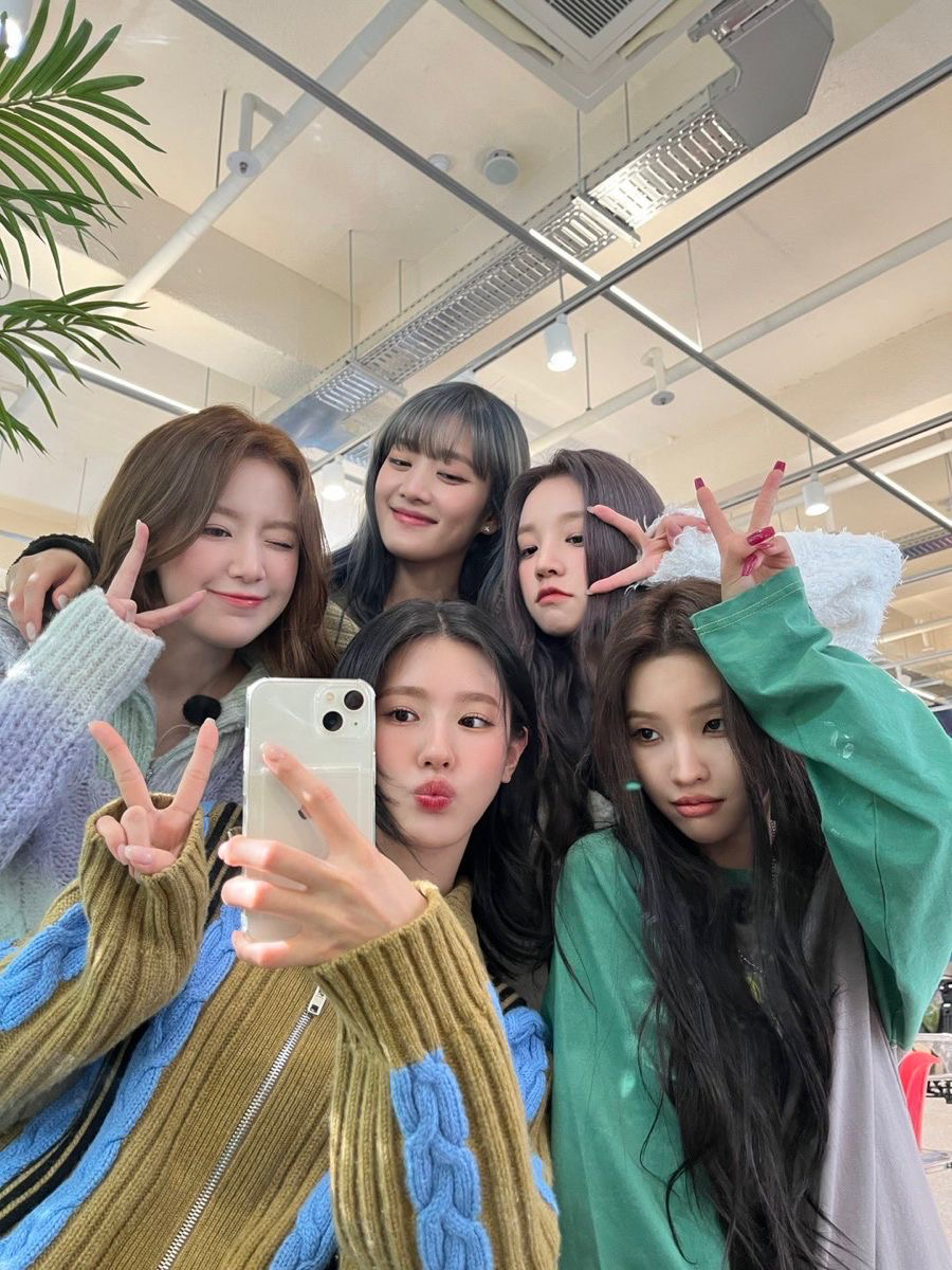 I-DLE photo