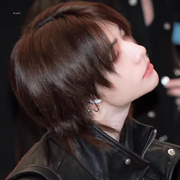 Hyunjin gallery image